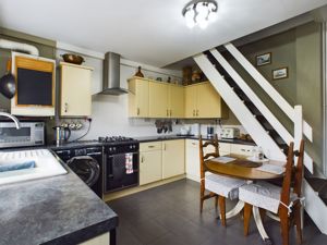 Breakfast kitchen- click for photo gallery